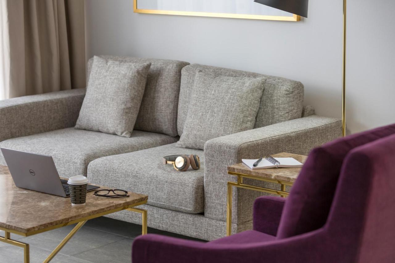 Meriton Suites Pitt Street, Sydney Ngoại thất bức ảnh A sofa