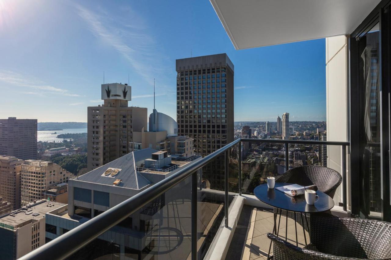 Meriton Suites Pitt Street, Sydney Ngoại thất bức ảnh View from a balcony